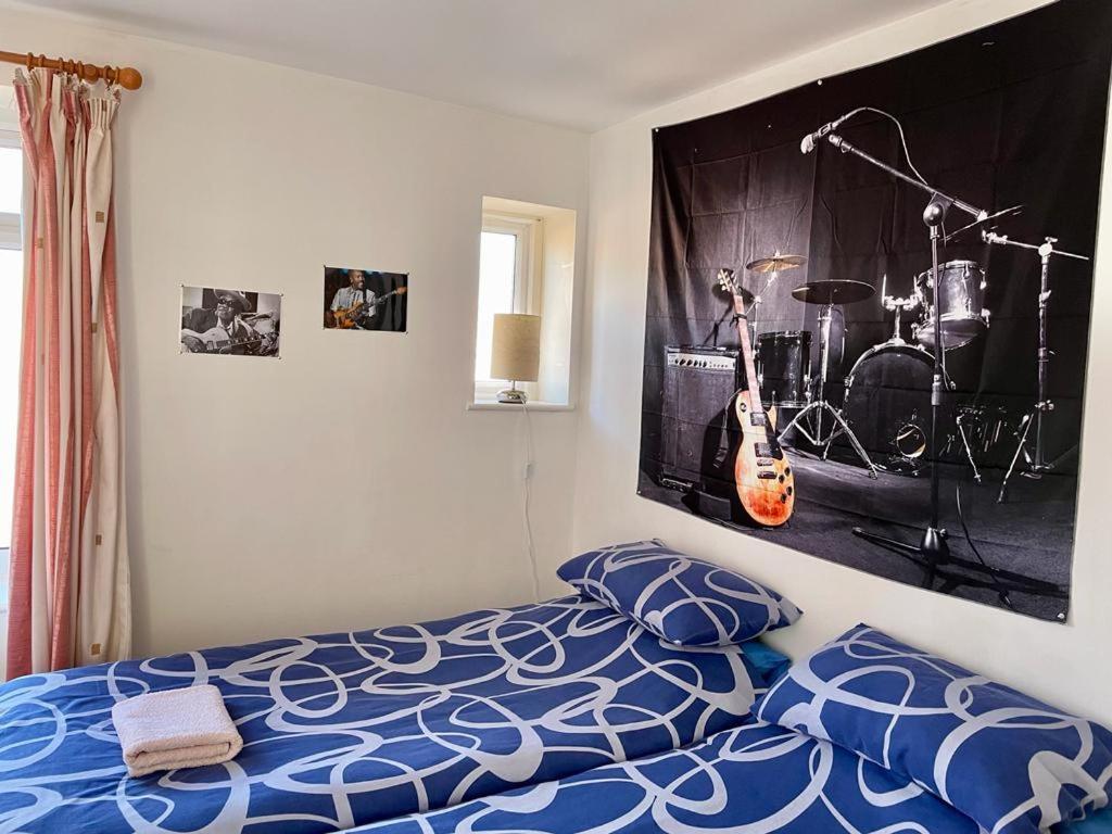 The Blue Moon Bed & Breakfast Blackpool Bagian luar foto